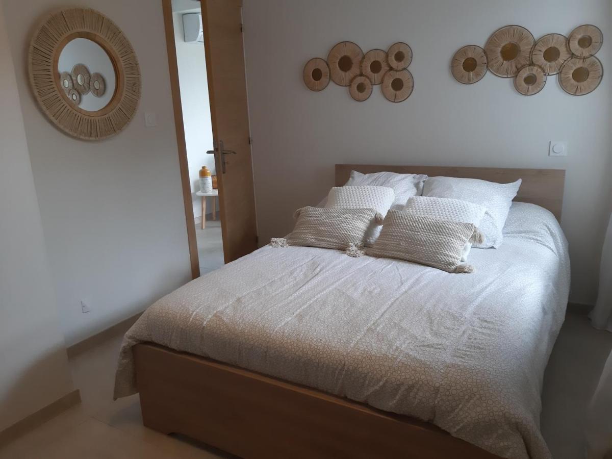 T2 Calme Avec Vue Mer Et Borne De Recharge Sur Demande Bastia  Exterior photo